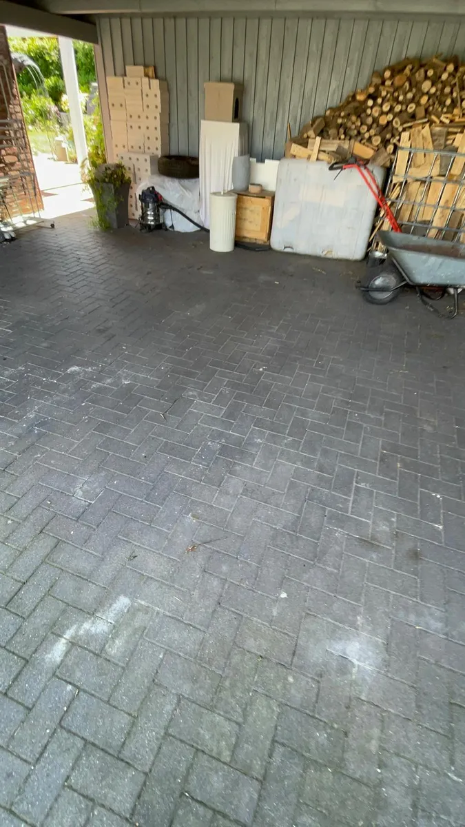 Gereinigtes Terrassendach aus Glas