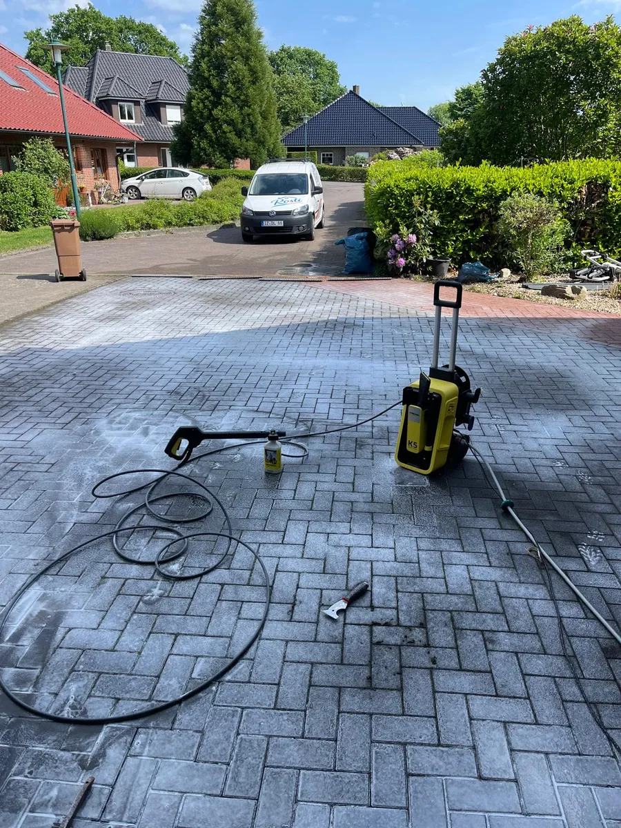Pflasterreinigung mit dem Hochdruckreiniger